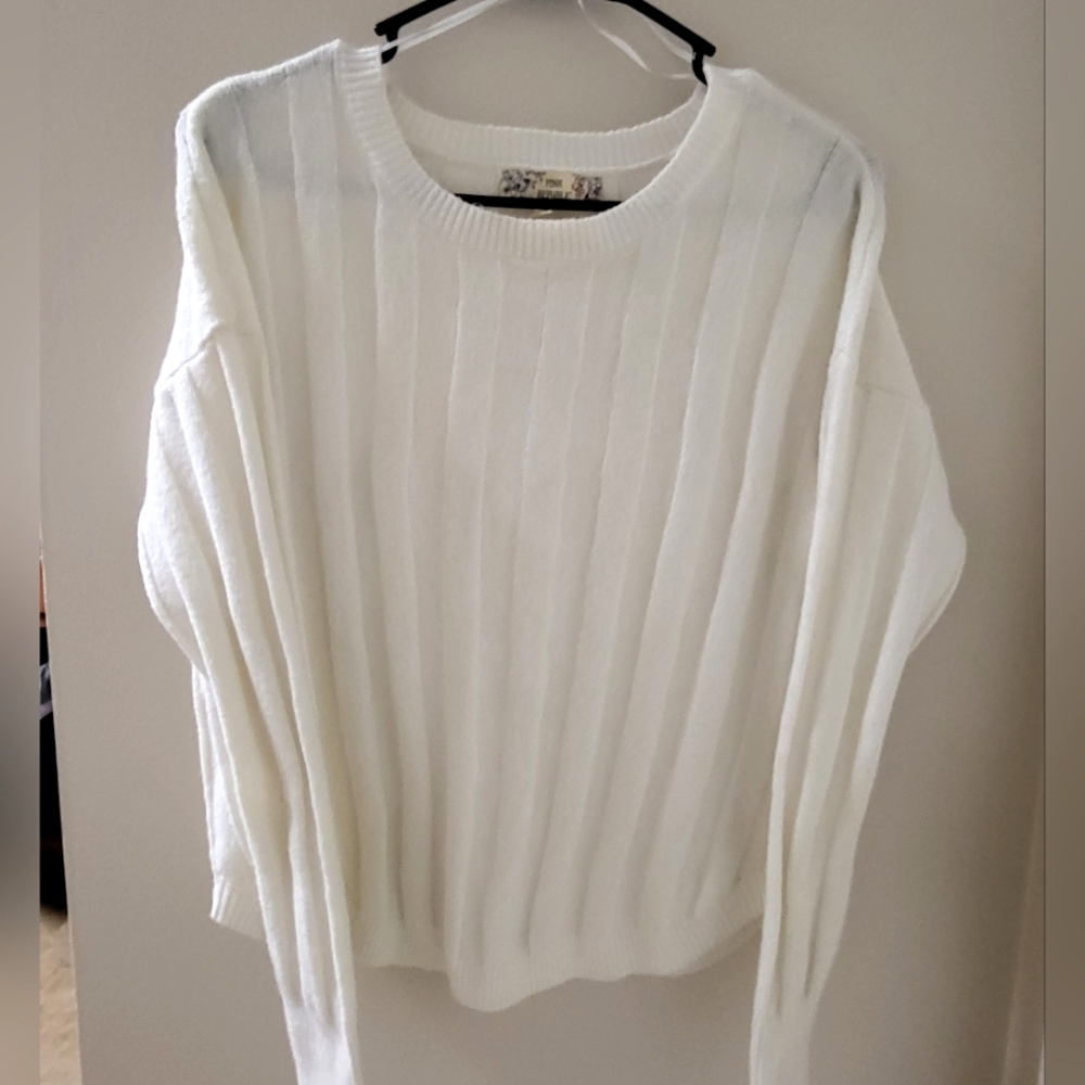 Light Beige/Cream Ribbed Sweater